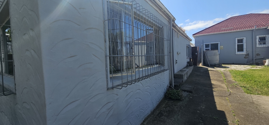 Commercial Property for Sale in Berea Eastern Cape